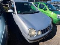 Second-hand VW Polo 68 CP (50 kW) 2002 Argintiu Berlinǎ
