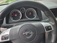 Second-hand Opel Astra 150 CP (110 kW) 2006 Albastru Coupe