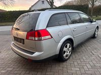 Gebraucht Opel Vectra Edition+ 120 PS (88 kW) 2007 Silber Kombi