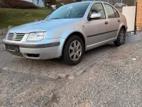 Gebraucht VW Bora 75 PS (55 kW) 2000 Silber Limousine