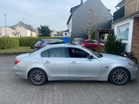Gebraucht BMW 525 212 PS (155 kW) 2005 Silber Limousine