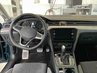 Gebraucht VW Passat Alltrack 200 PS (147 kW) 2023 Blau Kombi