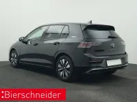 Gebraucht VW Golf VIII Goal 150 PS (110 kW) 2025 Blau Limousine