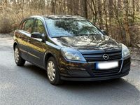 Gebraucht Opel Astra 105 PS (77 kW) 2005 Schwarz Limousine