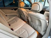 Second-hand Mercedes E320 224 CP (164 kW) 2005 Argintiu Berlinǎ