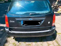 Gebraucht Ford Focus 101 PS (74 kW) 2002 Schwarz Kombi