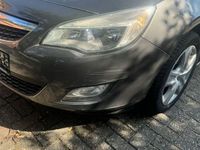 Gebraucht Opel Astra Edition 125 PS (91 kW) 2011 Grau Kombi