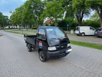 Gebraucht Daihatsu Hijet 64 PS (47 kW) 2000 Schwarz Van / Kleinbus