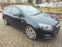Gebraucht Opel Astra Style 136 PS (100 kW) 2014 Grün Limousine