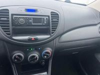 Gebraucht Hyundai i10 Style 69 PS (50 kW) 2011 Weiß Kleinwagen