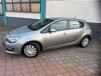 Gebraucht Opel Astra 120 PS (88 kW) 2012 Silber Limousine