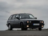 Gebraucht BMW 318 Basis 113 PS (83 kW) 1992 Schwarz Kombi