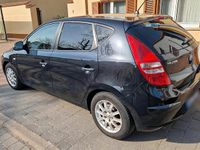 Gebraucht Hyundai i30 109 PS (80 kW) 2009 Schwarz Kleinwagen