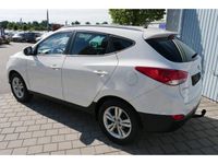 gebraucht Hyundai ix35 1.6 STYLE * AHK * PARKTRONIC * SITZHEIZUNG VORN & HINTEN * TEMPOMAT * LM-FELGEN 17 ZOLL