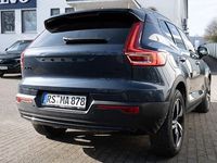 Neu Volvo XC40 Plus 163 PS (119 kW) 2026 Blau SUV