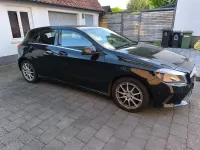 Gebraucht Mercedes A180 Urban 109 PS (80 kW) 2016 Schwarz Limousine