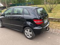 Gebraucht Mercedes B180 116 PS (85 kW) 2011 Schwarz Van / Kleinbus