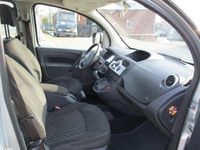 Gebraucht Renault Kangoo Happy Family 90 PS (66 kW) 2012 Grau Kombi
