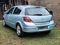 Second-hand Opel Astra 116 CP (85 kW) 2009 Albastru Berlinǎ