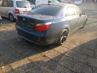 Gebraucht BMW 523 177 PS (130 kW) 2005 Blau Limousine
