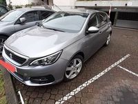 Gebraucht Peugeot 308 110 PS (80 kW) 2018 Silber Limousine