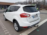 Gebraucht Ford Kuga Titanium 163 PS (119 kW) 2012 Weiß SUV