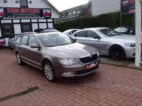 Gebraucht Skoda Superb 160 PS (117 kW) 2012 Grau Kombi