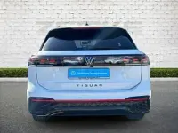 Gebraucht VW Tiguan R-line 150 PS (110 kW) 2024 Weiß SUV