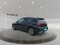 Gebraucht VW Golf VIII Active 150 PS (110 kW) 2023 Deep black perleffekt Limousine