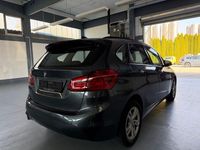 Gebraucht BMW 216 Active Tourer Advantage 116 PS (85 kW) 2018 Grau Van / Kleinbus