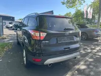 Usado Ford Kuga Titanium 179 HP (131 kW) 2018 Preto SUV