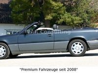 Gebraucht Mercedes E220 150 PS (110 kW) 1997 Schwarz Cabrio