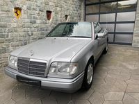 Gebraucht Mercedes E220 150 PS (110 kW) 1996 Silber Cabrio