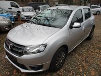 Gebraucht Dacia Sandero Lauréate 75 PS (55 kW) 2013 Silber Kleinwagen