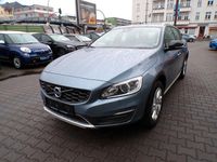 Gebraucht Volvo V60 CC 190 PS (139 kW) 2017 Blau Kombi