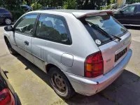 Gebraucht Mazda 323 88 PS (64 kW) 1999 Silber Kleinwagen