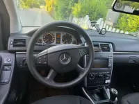 Gebraucht Mercedes B180 109 PS (80 kW) 2010 Grau Van / Kleinbus