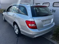Gebraucht Mercedes C200 136 PS (100 kW) 2013 Silber Limousine