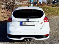 Gebraucht Ford Focus Sport 250 PS (183 kW) 2018 Weiß Limousine