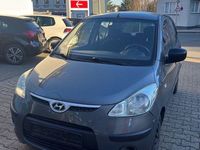 Gebraucht Hyundai i10 67 PS (49 kW) 2009 Grau Kleinwagen