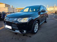 Gebraucht Mitsubishi Outlander Invite 150 PS (110 kW) 2014 Schwarz SUV