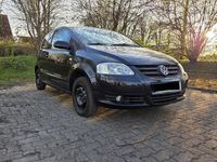 Gebraucht VW Fox Style 60 PS (44 kW) 2011 Schwarz Kleinwagen
