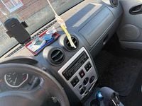 Second-hand Dacia Logan 87 CP (63 kW) 2007 Argintiu Monovolum