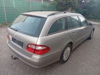 Gebraucht Mercedes E320 Avantgarde 204 PS (150 kW) 2004 Grau Limousine