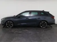 Neu Cupra Leon VZ 333 PS (244 kW) 2025 Grau, magnetic tech (s7) Kombi