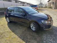 Second-hand VW Golf VII LOUNGE 125 CP (91 kW) 2015 Albastru Hatchback