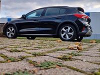 Second-hand Ford Focus Active 150 CP (110 kW) 2020 Negru Berlinǎ