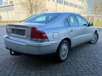 Second-hand Volvo S60 163 CP (119 kW) 2006 Argintiu Berlinǎ
