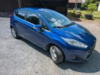 Gebraucht Ford Fiesta Titanium 101 PS (74 kW) 2014 Blau Kleinwagen
