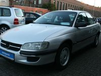 Gebraucht Opel Omega 116 PS (85 kW) 1996 Silber Limousine